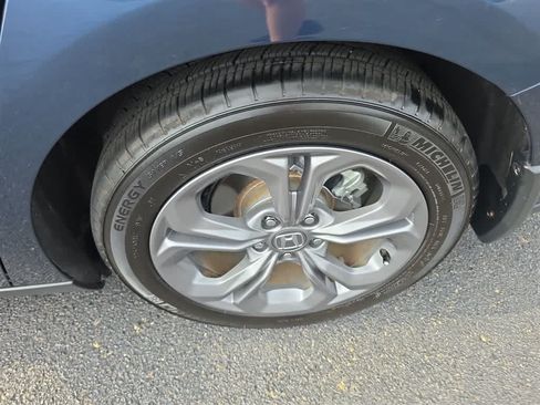 Used 2024 Honda Accord EX image 27