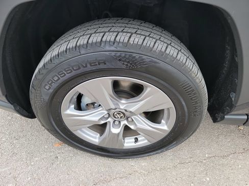 Used 2024 Toyota RAV4 XLE image 9