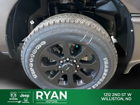 New 2026 RAM 2500 Big Horn AWD/4WD image 17