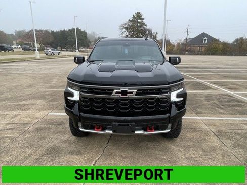 Used 2025 Chevrolet Silverado 1500 ZR2 w/ Technology Package image 3