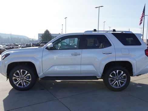 New 2026 Toyota 4Runner Limited image 5