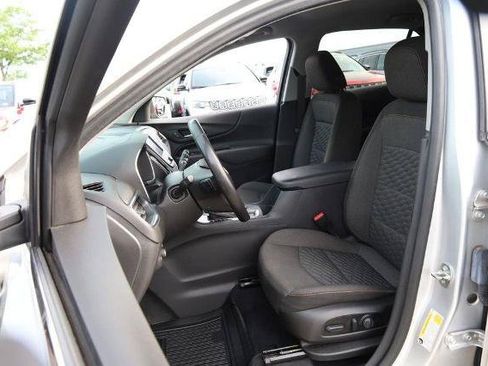 Used 2021 Chevrolet Equinox LT FWD image 8