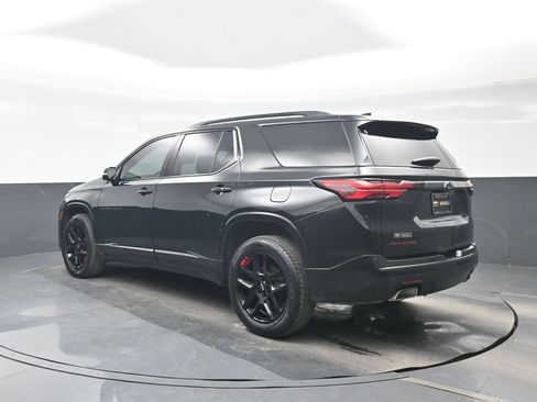 Used 2023 Chevrolet Traverse Premier w/ Redline Edition FWD image 4