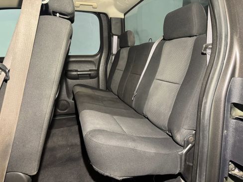 Used 2011 Chevrolet Silverado 1500 LS AWD/4WD image 16