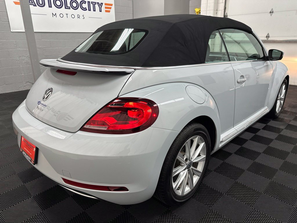 Used 2019 Volkswagen Beetle 2.0T SE FWD image 10