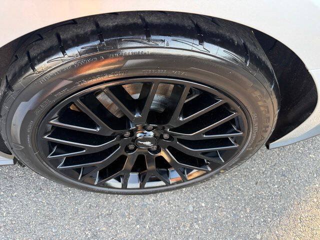 Used 2015 Ford Mustang GT Premium w/ GT Performance Package RWD image 10