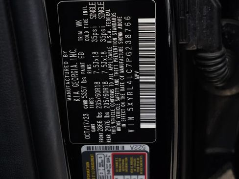 Used 2023 Kia Sorento S FWD image 32