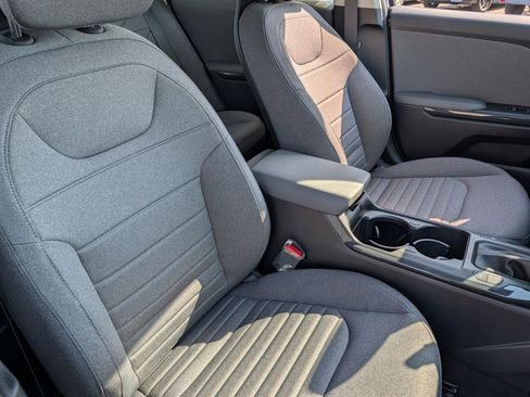New 2025 Kia K4 EX image 25