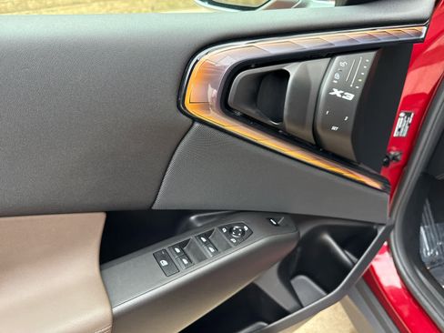 Certified 2025 BMW X3 xDrive30i w/ Premium Package image 16