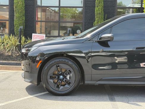 Used 2024 BMW iX xDrive50 AWD/4WD image 9
