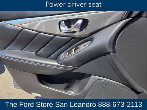 Used 2017 INFINITI Q50 2.0t w/ Moonroof Package RWD image 24