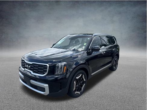 Used 2025 Kia Telluride S AWD/4WD image 3