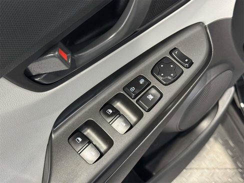 Used 2023 Hyundai Kona SEL image 25