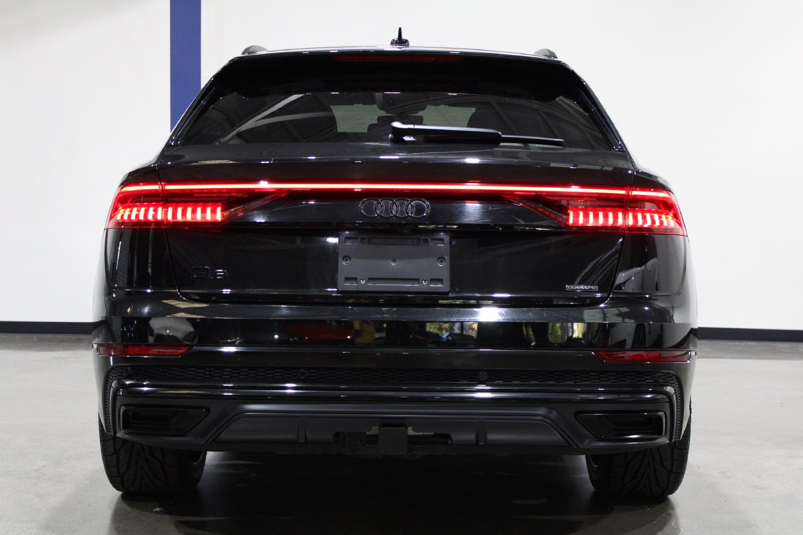 Used 2023 Audi Q8 Prestige w/ Prestige Package AWD/4WD image 7