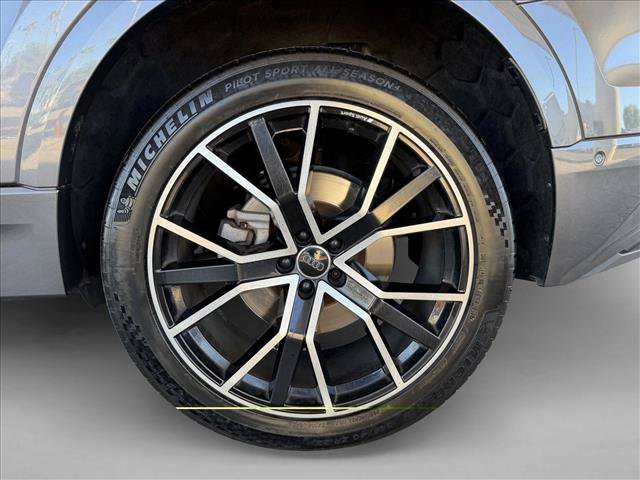 Used 2019 Audi Q8 Premium Plus AWD/4WD image 24