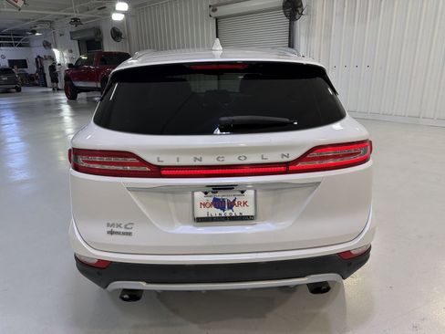 Used 2019 Lincoln MKC Select w/ Select Plus Package FWD image 26
