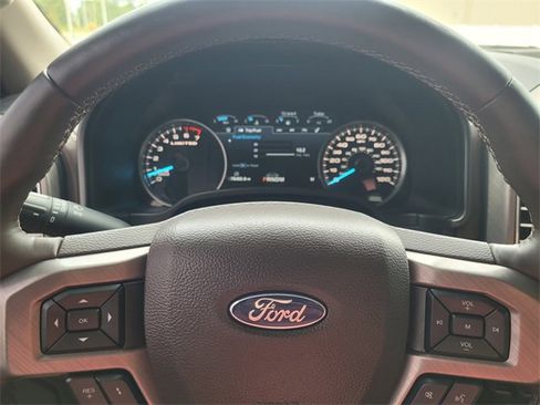 Used 2020 Ford F150 Limited w/ Trailer Tow Package image 18