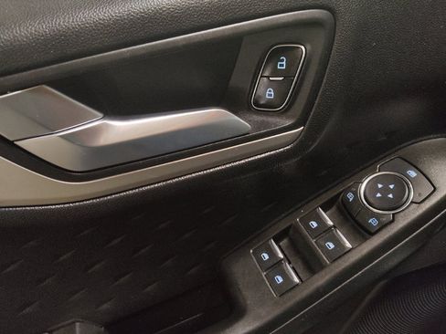 Used 2020 Ford Escape SE image 27