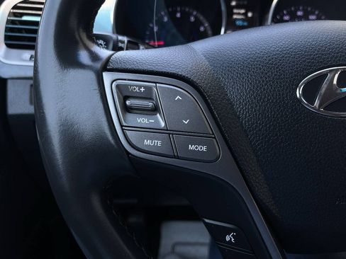 Used 2016 Hyundai Santa Fe SE w/ Option Group 02 AWD/4WD image 21