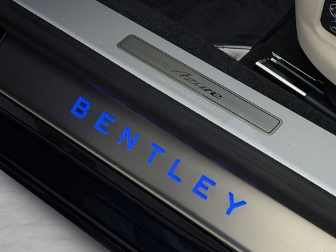 New 2026 Bentley Flying Spur Azure AWD/4WD image 9