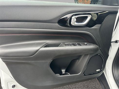 New 2026 Jeep Compass Trailhawk w/ Sun, Sound & Navigation Group image 16