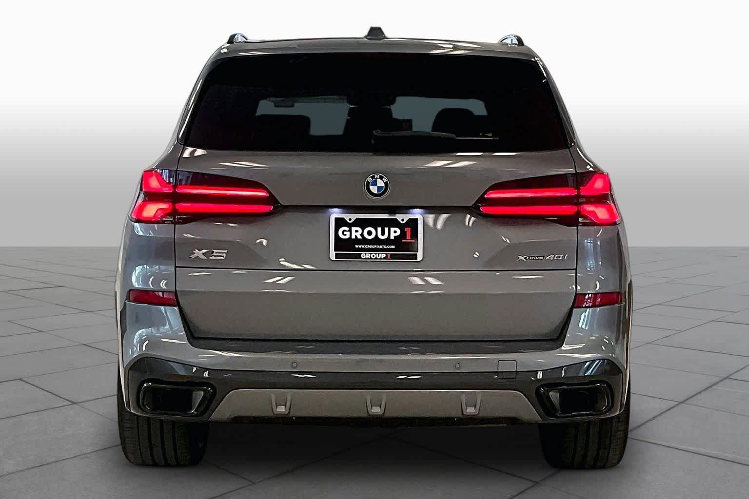 Used 2026 BMW X5 xDrive40i w/ Executive Package AWD/4WD image 4