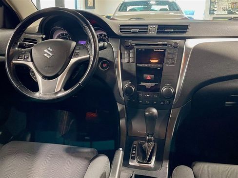 Used 2011 Suzuki Kizashi Sport GTS image 14