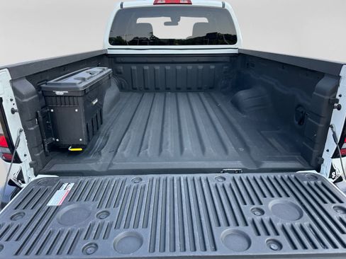 Used 2024 Nissan Frontier S w/ S Utility Package RWD image 20