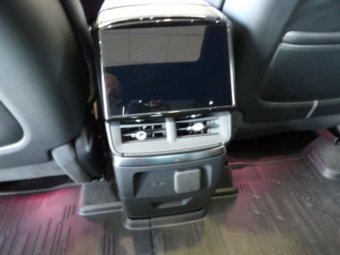 Used 2026 Cadillac Vistiq Sport w/ LPO, Floor Liner Package AWD/4WD image 17