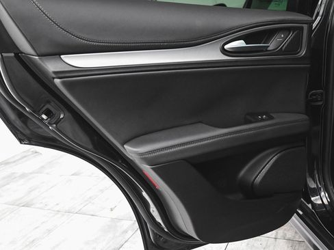 Used 2024 Alfa Romeo Stelvio Ti image 12