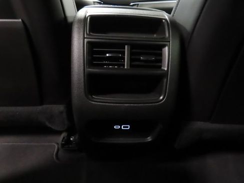 Used 2025 Cadillac XT5 Premium Luxury image 29