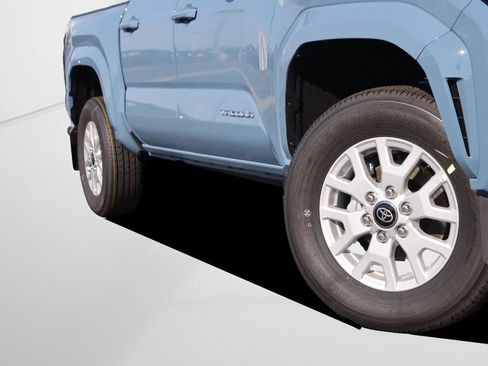 New 2026 Toyota Tacoma SR5 AWD/4WD image 3