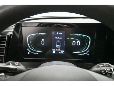 Used 2023 Kia Sportage LX image 12