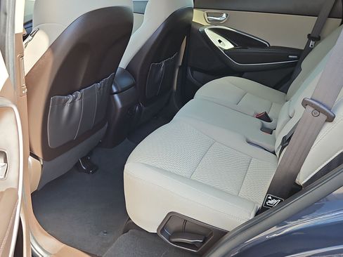 Used 2017 Hyundai Santa Fe Sport FWD image 23