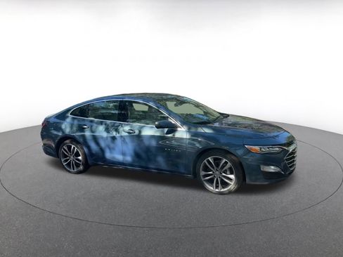 Used 2024 Chevrolet Malibu LT image 2