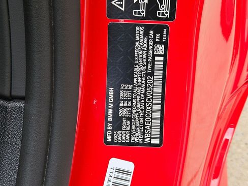 Used 2025 BMW M8 Competition w/ M Carbon Exterior Package AWD/4WD image 28