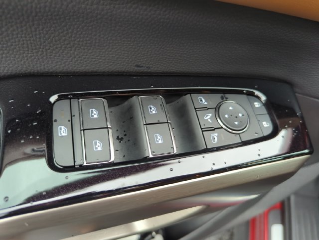 Certified 2025 Nissan Pathfinder Platinum AWD/4WD image 33