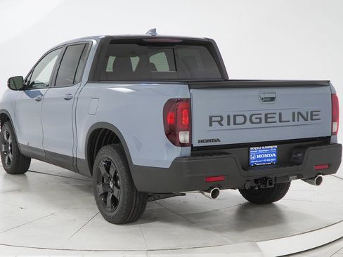 New 2026 Honda Ridgeline Black Edition image 6