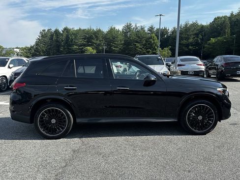 Certified 2025 Mercedes-Benz GLC 300 4MATIC image 9