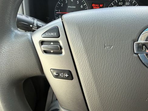 Used 2013 Nissan NV 2500 SV RWD image 8