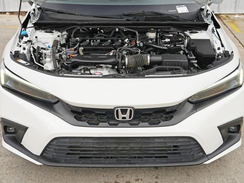 Used 2022 Honda Civic Sport Touring image 7