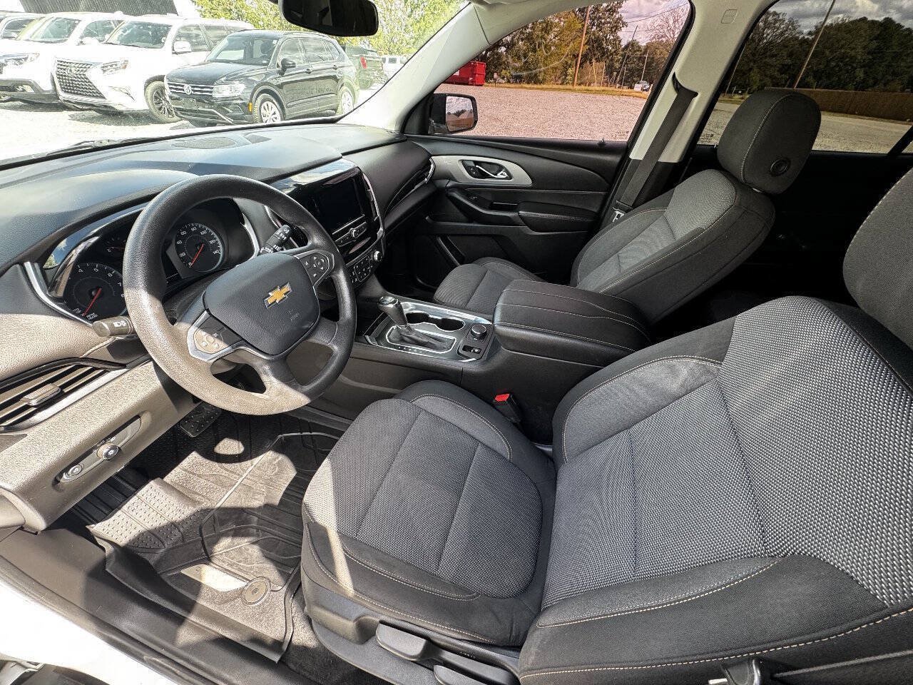 Used 2020 Chevrolet Traverse LS w/ LPO, Floor Liner Package FWD image 12