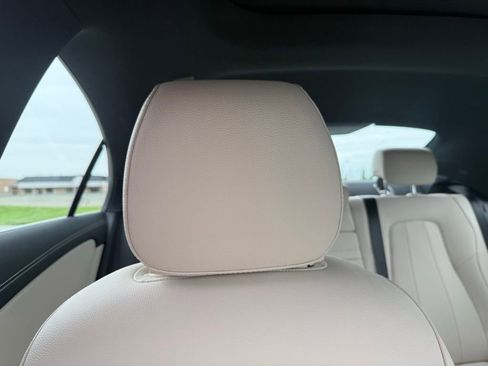 Used 2025 Mercedes-Benz CLA 250 4MATIC image 33