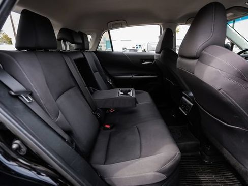 Used 2023 Toyota Venza LE AWD/4WD image 54