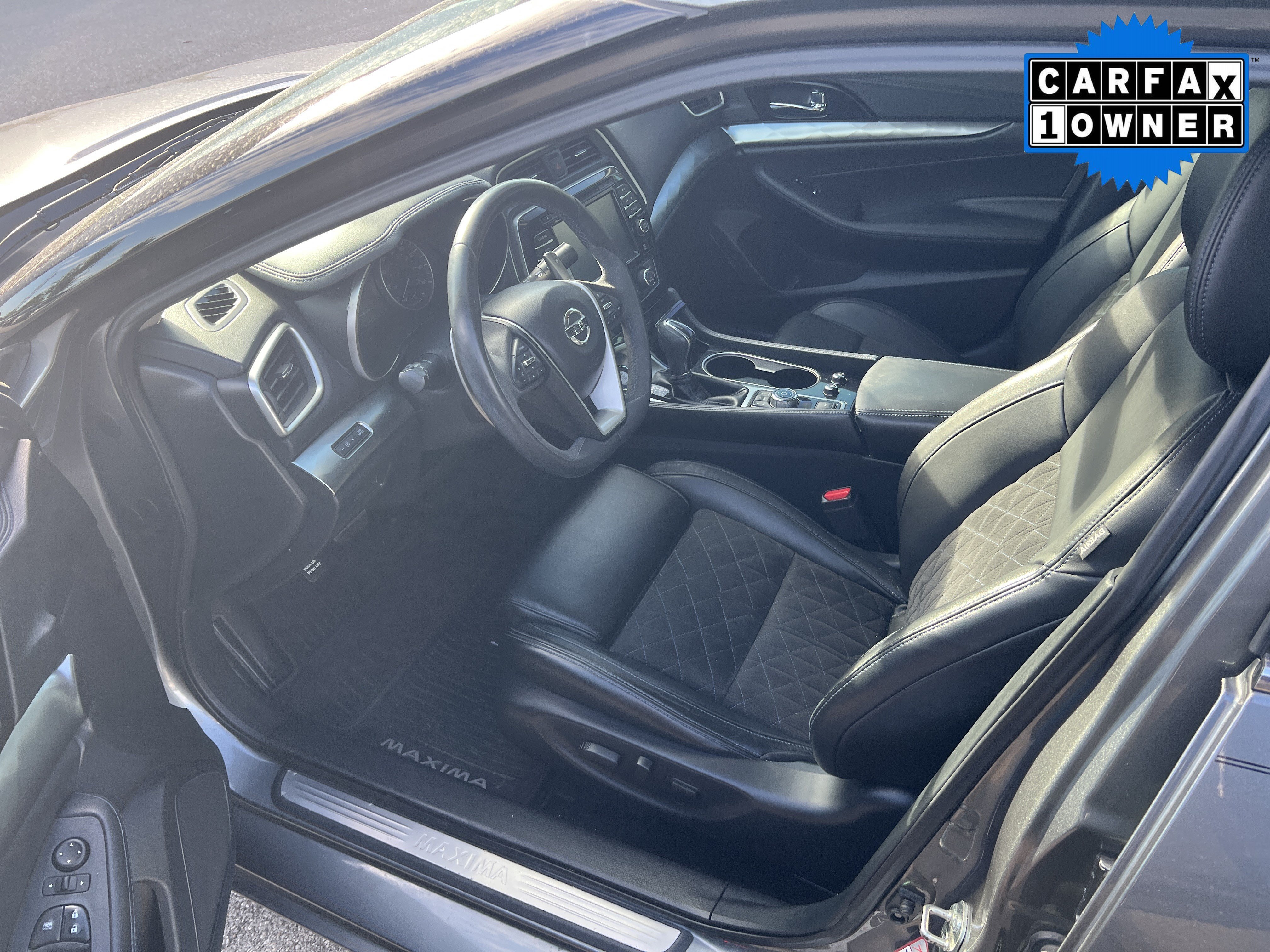 Used 2017 Nissan Maxima SR w/ Midnight Edition FWD image 5