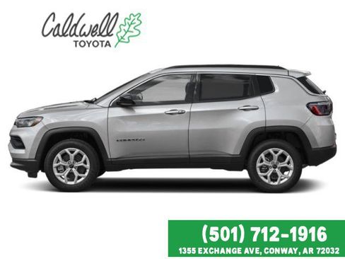 Used 2025 Jeep Compass Limited AWD/4WD image 37