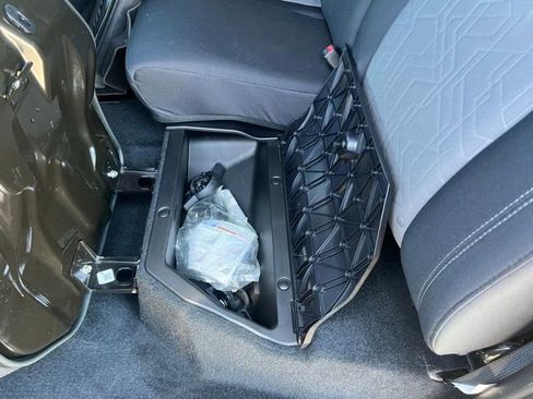 Certified 2023 Toyota Tacoma TRD Off-Road image 41