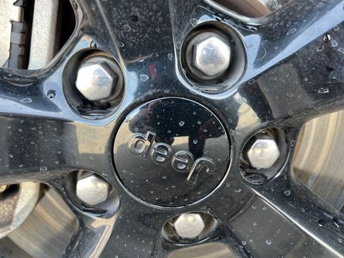 Used 2019 Jeep Cherokee Latitude Plus image 31