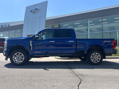 Used 2026 Ford F350 Platinum w/ Platinum Plus Package AWD/4WD image 4