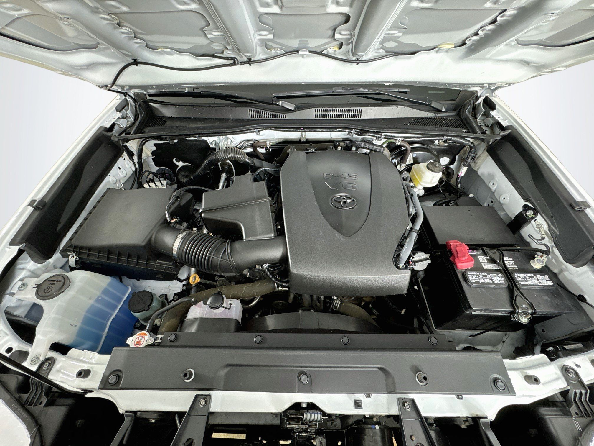 Used 2023 Toyota Tacoma SR5 w/ Technology Package AWD/4WD image 24